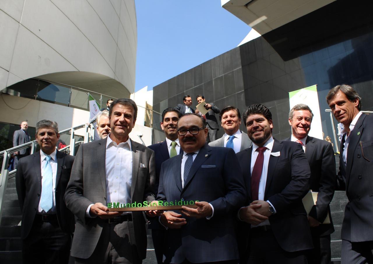 México supera la meta de reciclaje de plástico