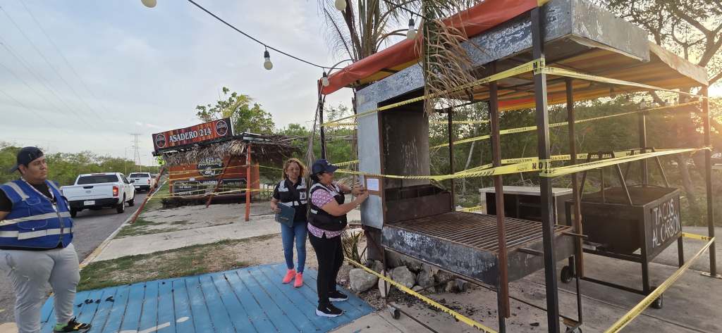 Ayuntamiento de Mérida inicia retiro de puestos ambulantes en Las Américas tras quejas&nbsp;vecinales.