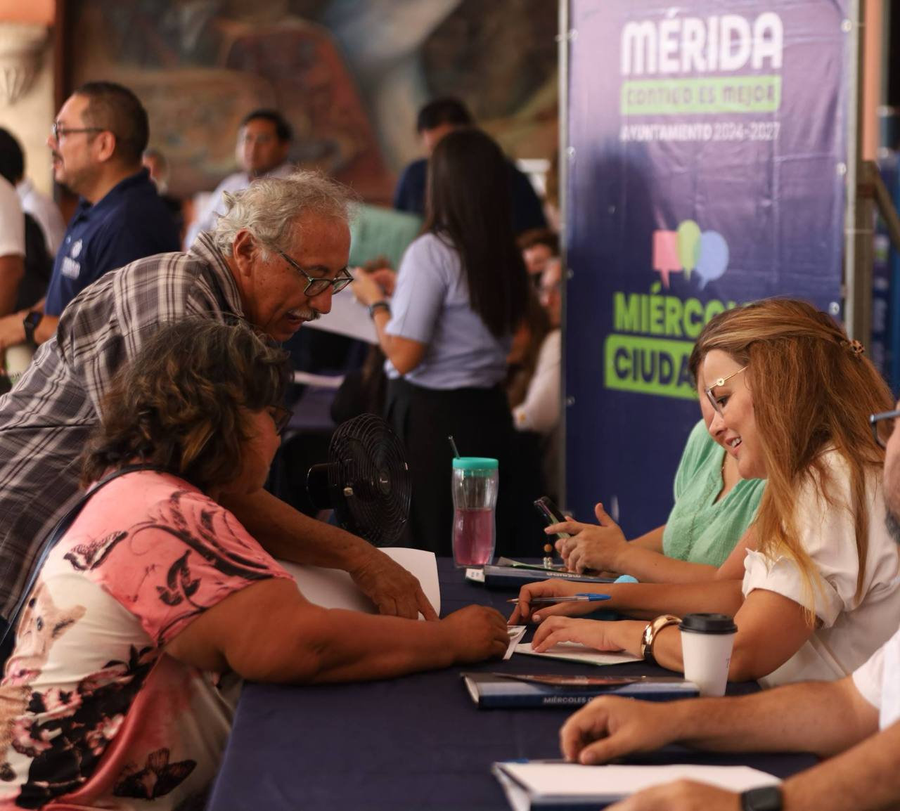 Atiende Cecilia Patrón más de 200 demandas ciudadanas en el programa “Miércoles Ciudadano”.