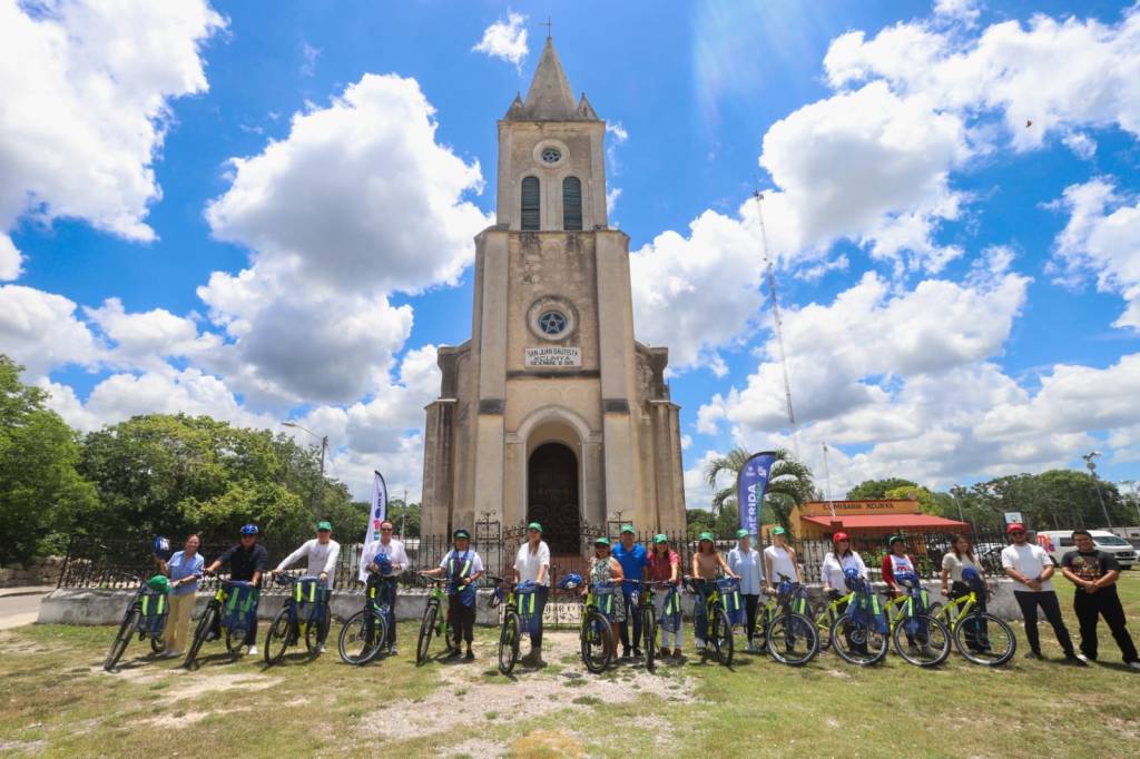 Fortalece Cecilia Patrón la economía comunitaria con apoyos a los proyectos turísticos de las comisarías y subcomisarías de&nbsp;Mérida.