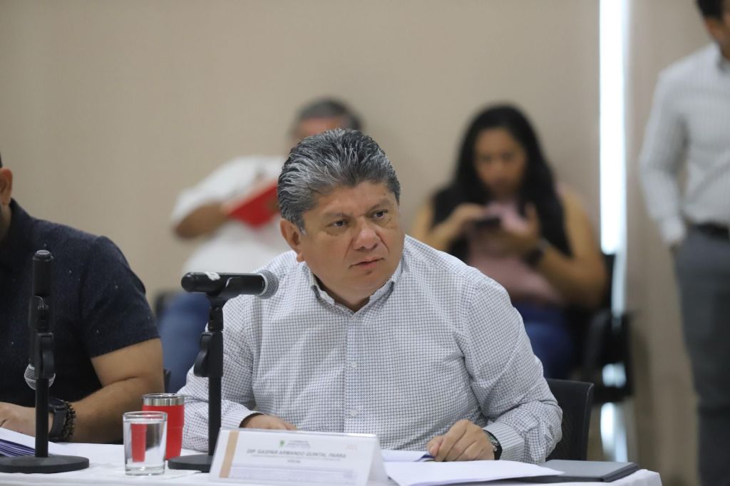 DIGNIDAD Y CERTEZA PARA LOS JUECES DE PAZ, PROPONE GASPAR&nbsp;QUINTAL