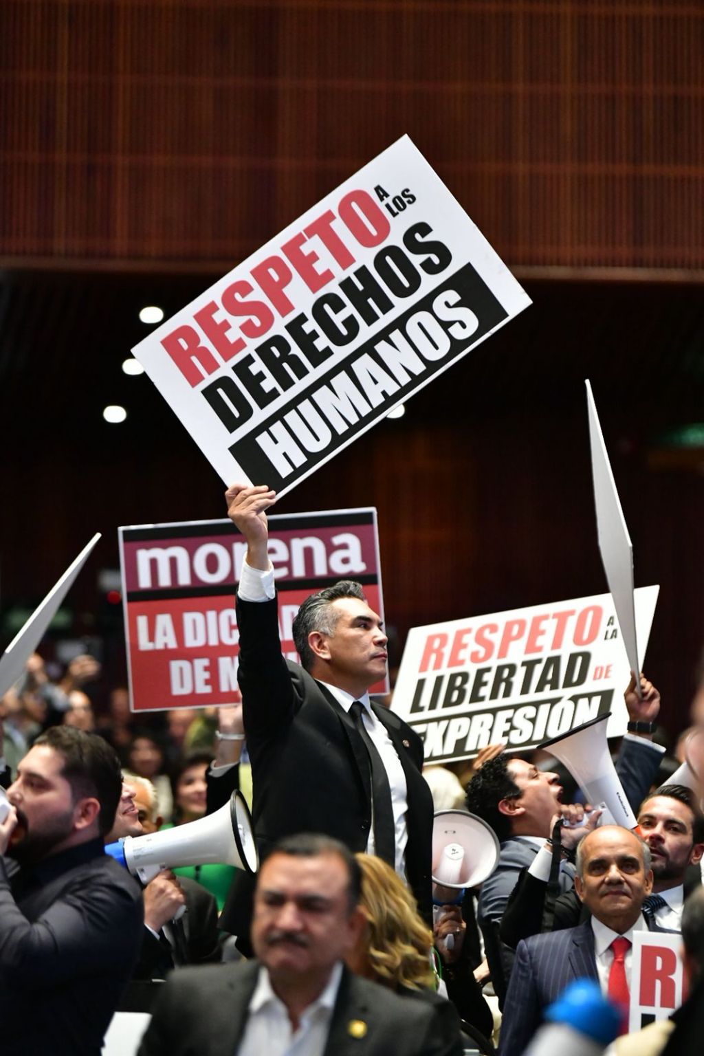 MÉXICO, DE LUTO; LA JUSTICIA HA MUERTO A MANOS DE MORENA: ALEJANDRO&nbsp;MORENO