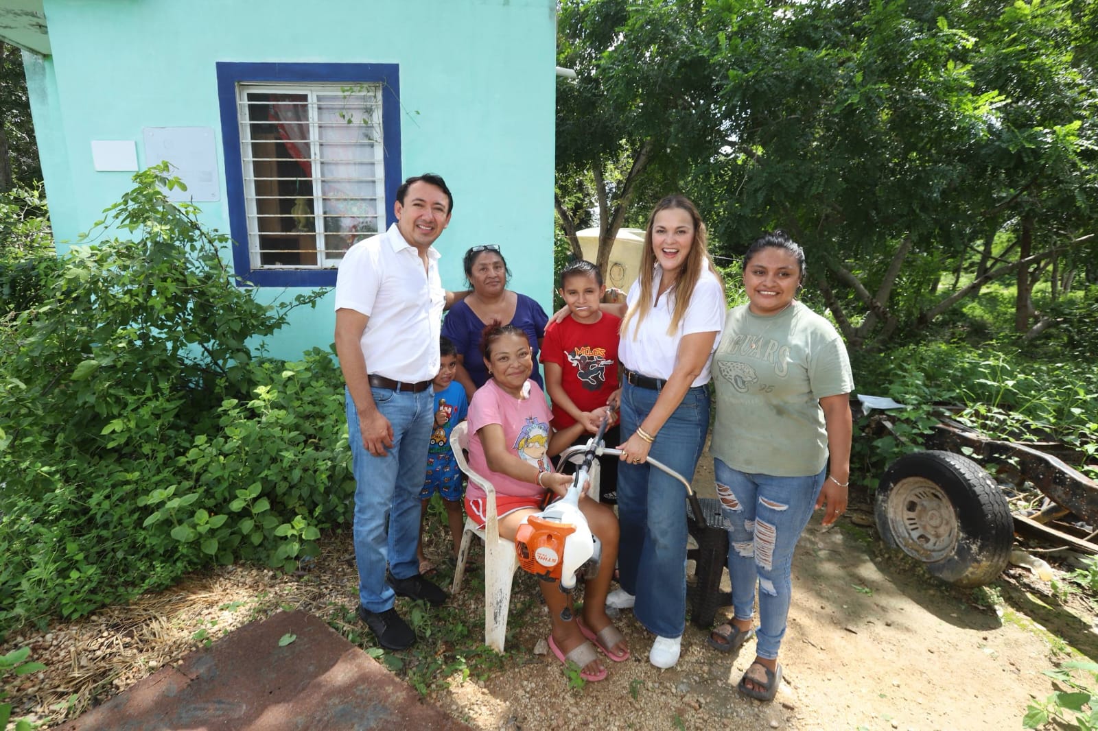 Cecilia Patrón impulsa justicia social con apoyos de gestión en comisarías de Mérida.