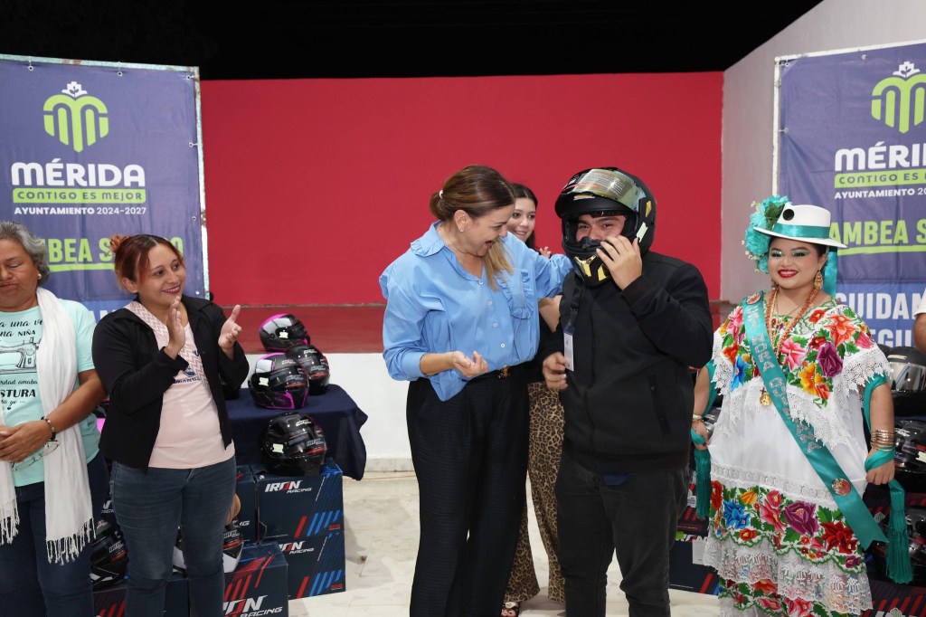 Cecilia Patrón supera la meta de Chambea Seguro con más de 1 mil 200 cascos gratuitos&nbsp;entregados.