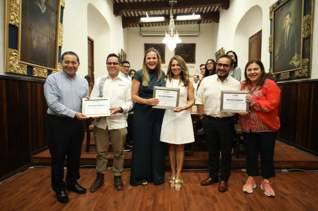Mérida se construye con la fuerza de su gente: Cecilia Patrón encabeza histórico Cabildo&nbsp;Abierto