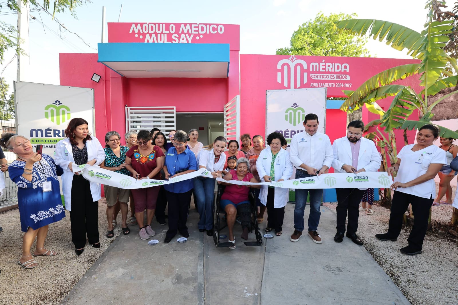 Mérida Sana: Cecilia Patrón fortalece la economía del hogar con brigadas médicas gratuitas.