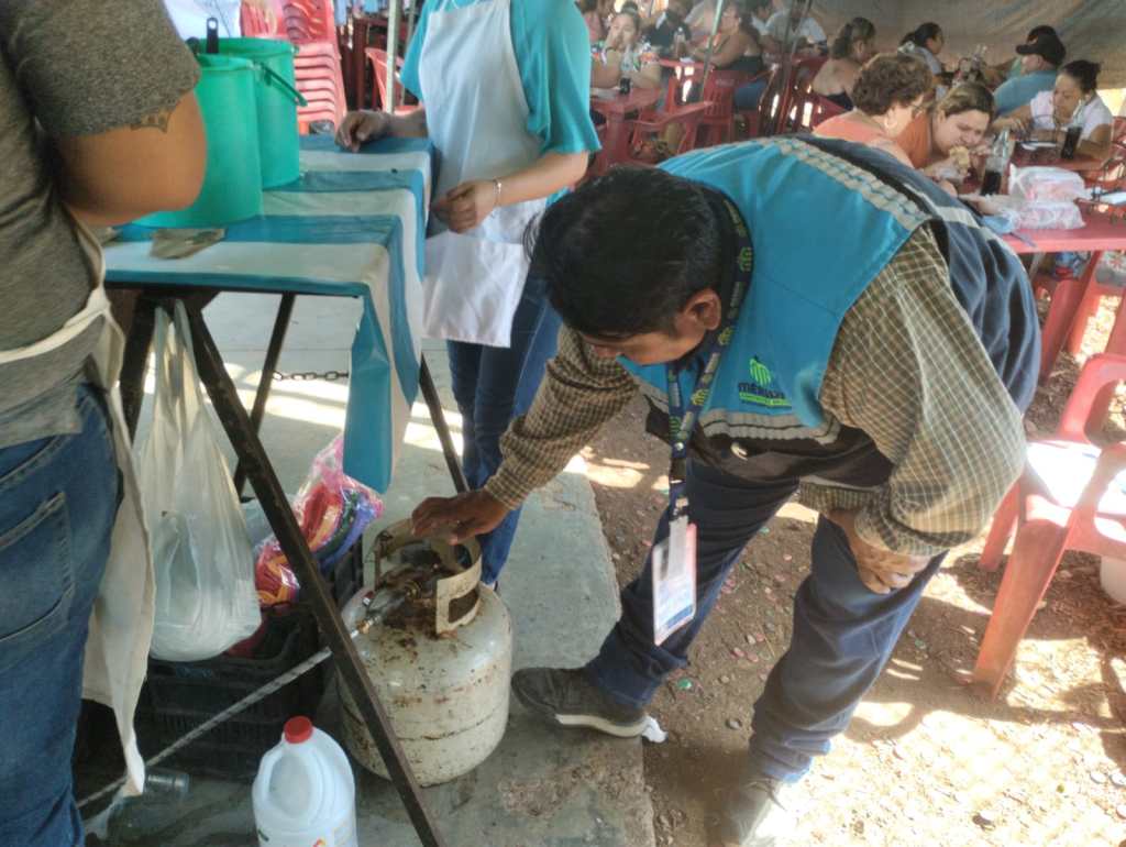 Mérida refuerza seguridad en tianguis: Rigurosa vigilancia en instalaciones de gas y&nbsp;electricidad