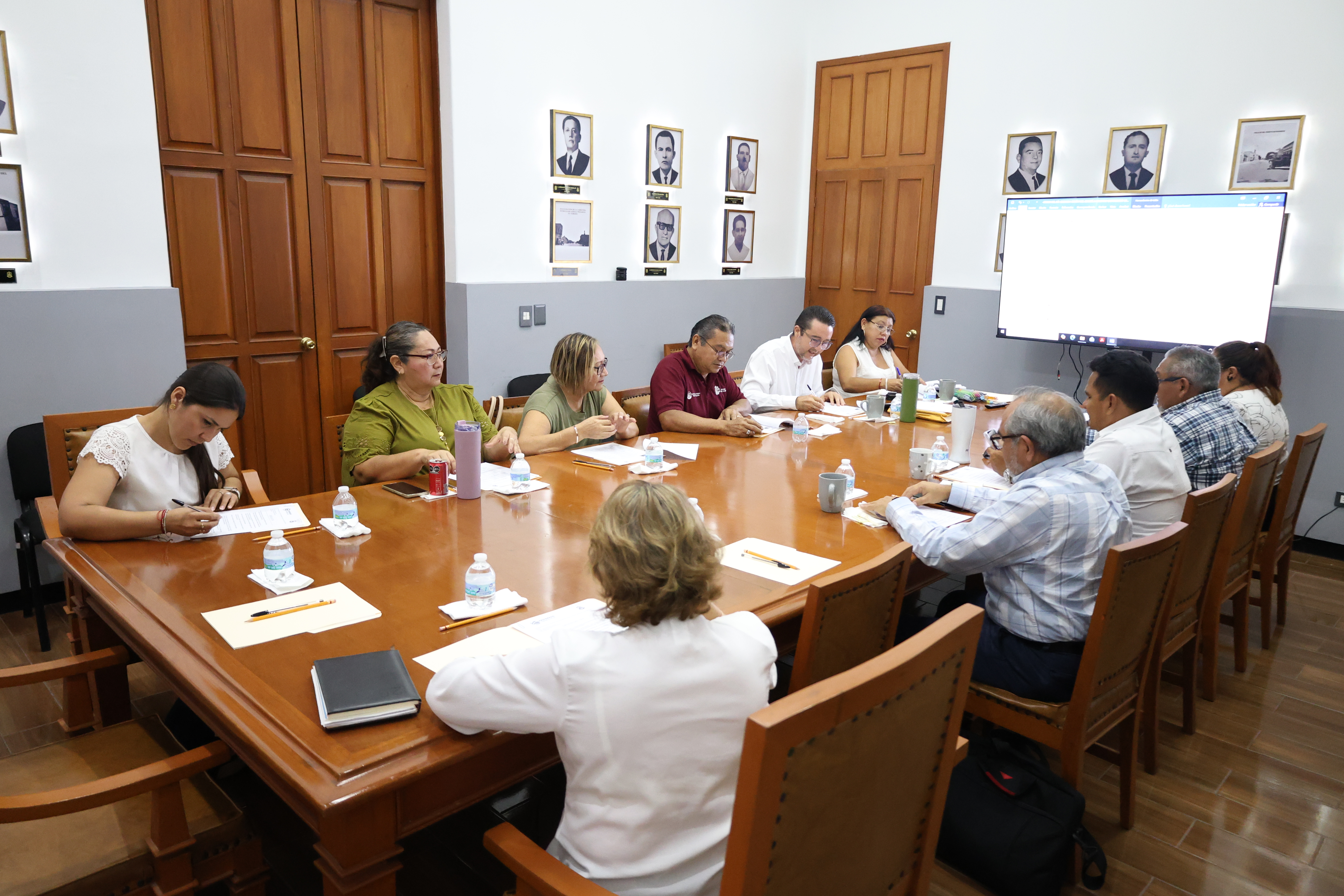 Luis Mario Góngora León es nombrado “Maestro Distinguido 2026” de Progreso