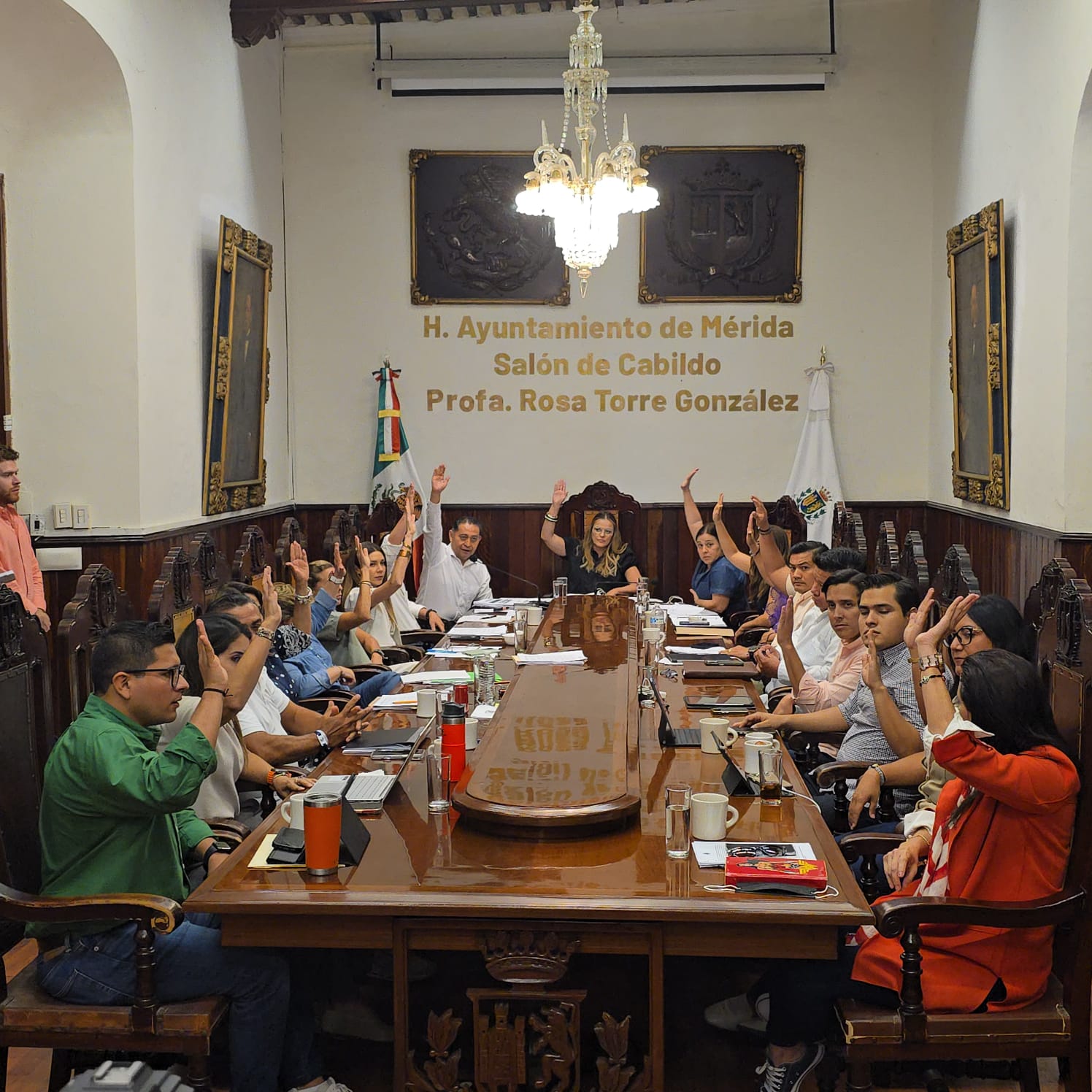 Grieta en el PRI: Medina Sulub abandona labor institucional y rompe unidad frente a la Alcaldesa