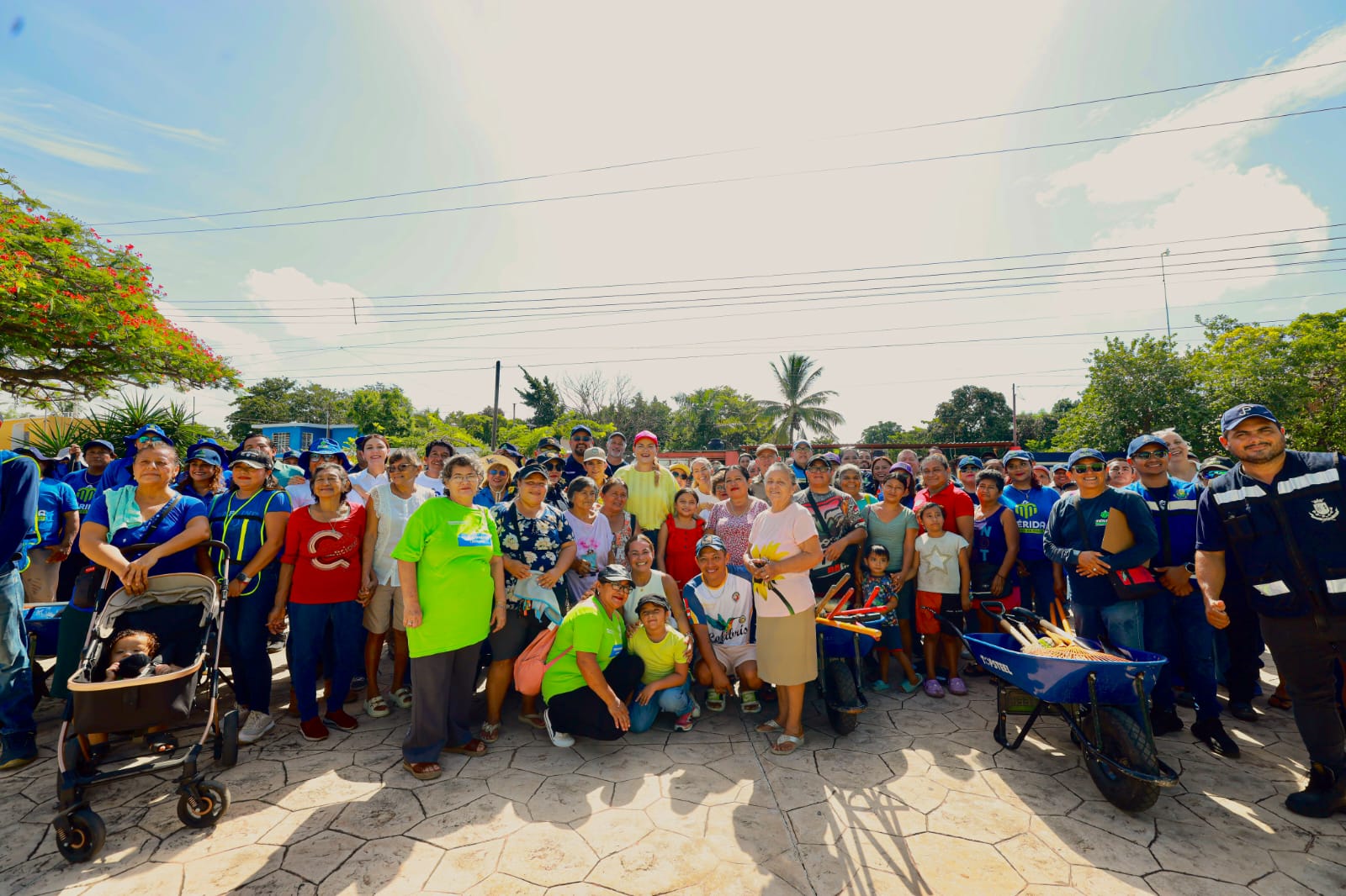 Cecilia Patrón lleva Mega Operativo al sur de la ciudad: trabajamos 24/7 para una Mérida más chula.