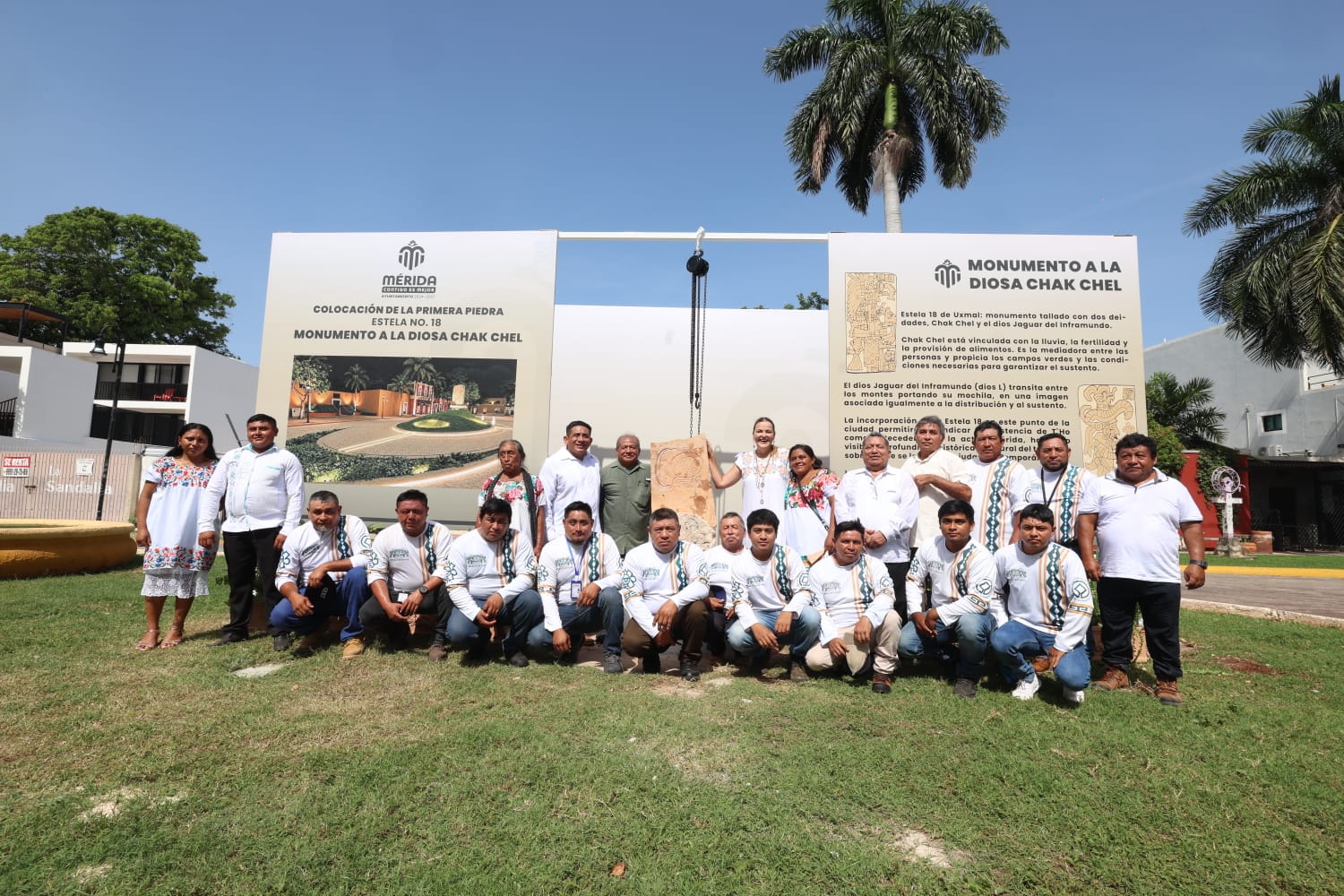 Mérida honra su linaje y la fuerza femenina con la réplica de la Estela Maya 18 en Paseo de Montejo