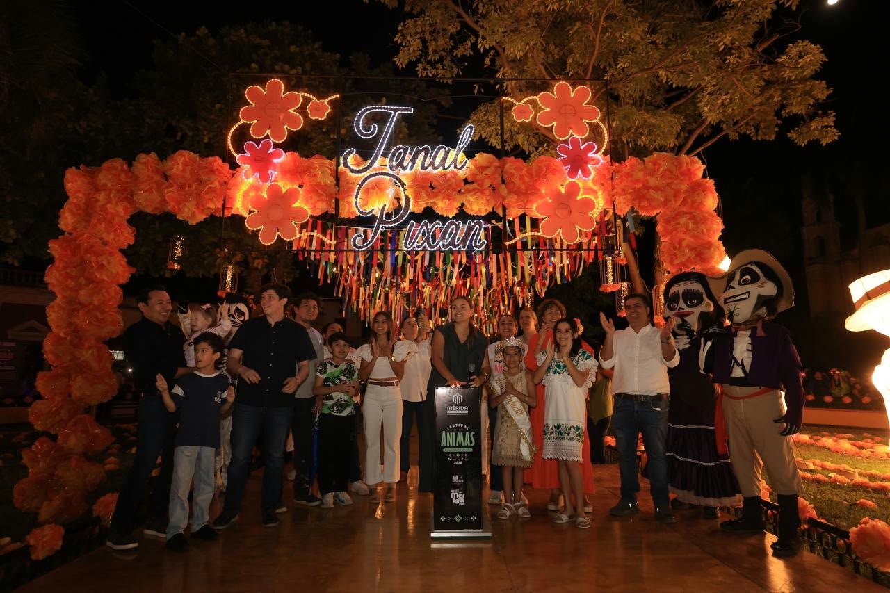Mérida ilumina sus tradiciones con “Ánimas Iluminadas”